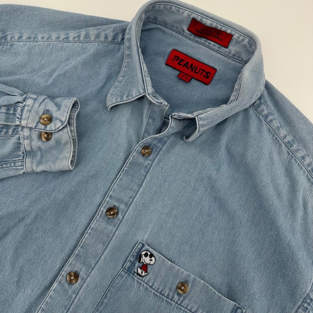 Peanuts Snoopy Denim Shirt Mens 15.5 34/35 Joe Cool Embroidered Blue Button Up